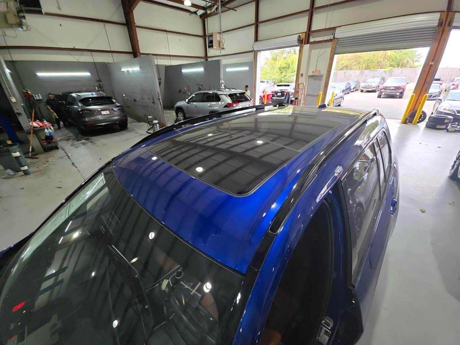 2025 BMW X7 M60i AWD