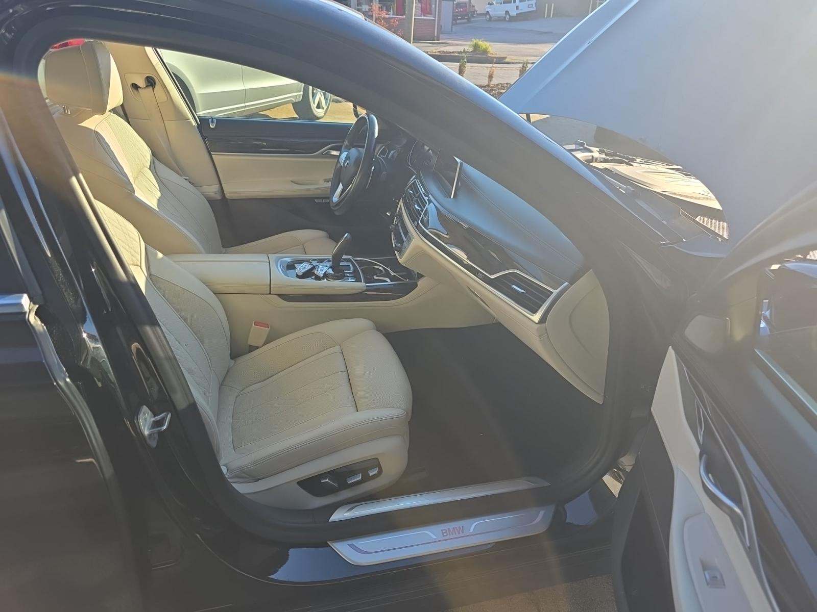 2018 BMW 7 Series 750i RWD