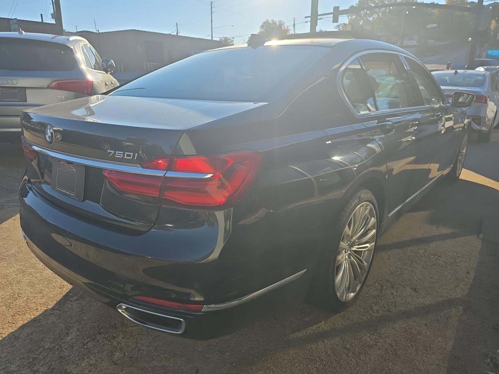 2018 BMW 7 Series 750i RWD