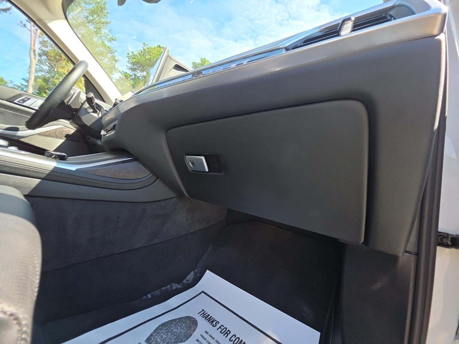 2025 BMW X7 xDrive40i AWD