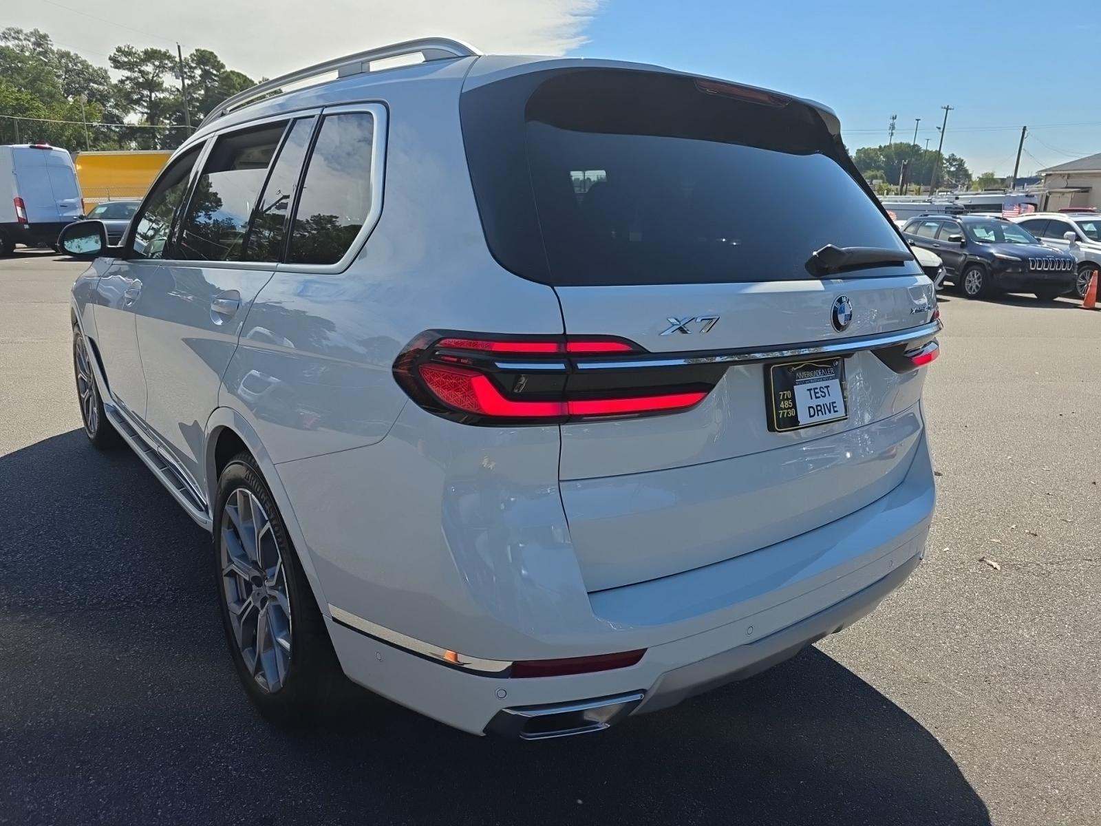 2025 BMW X7 xDrive40i AWD