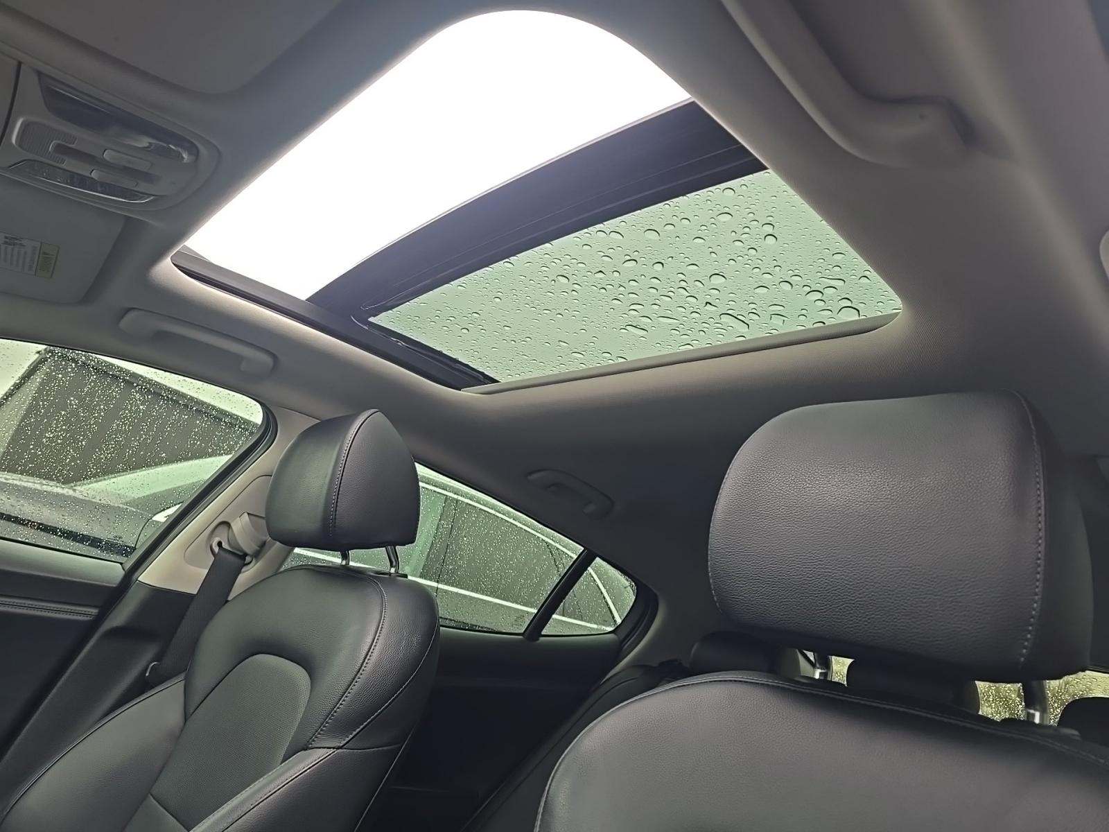 2018 Kia Stinger Premium RWD