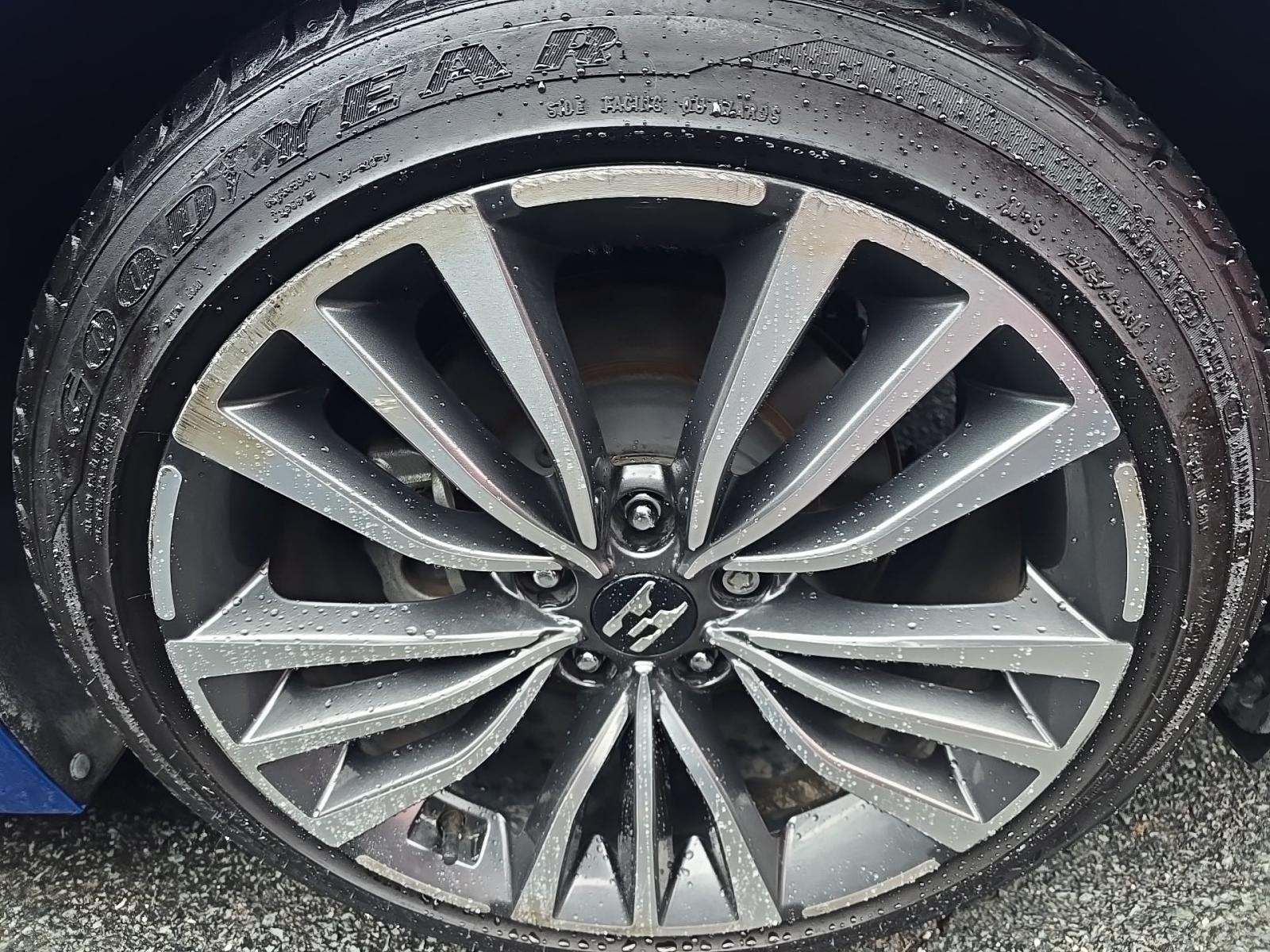 2018 Kia Stinger Premium RWD