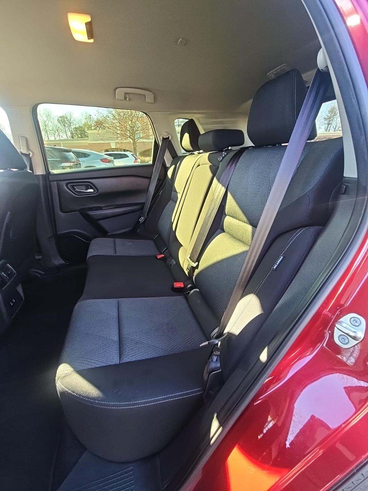 2024 Nissan Rogue SV FWD