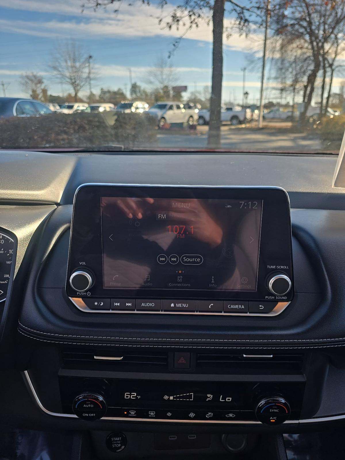 2024 Nissan Rogue SV FWD