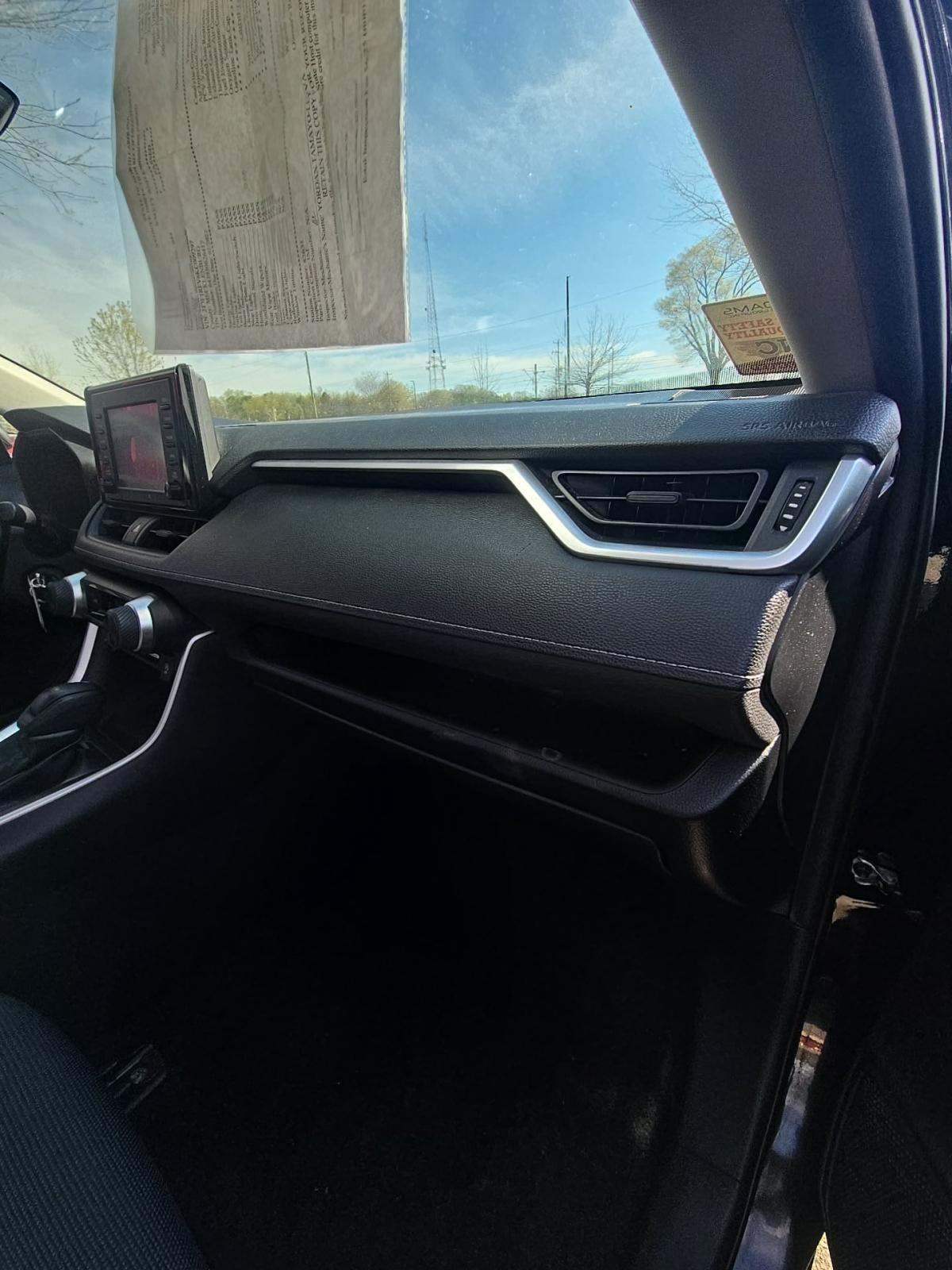 2019 Toyota RAV4 LE AWD