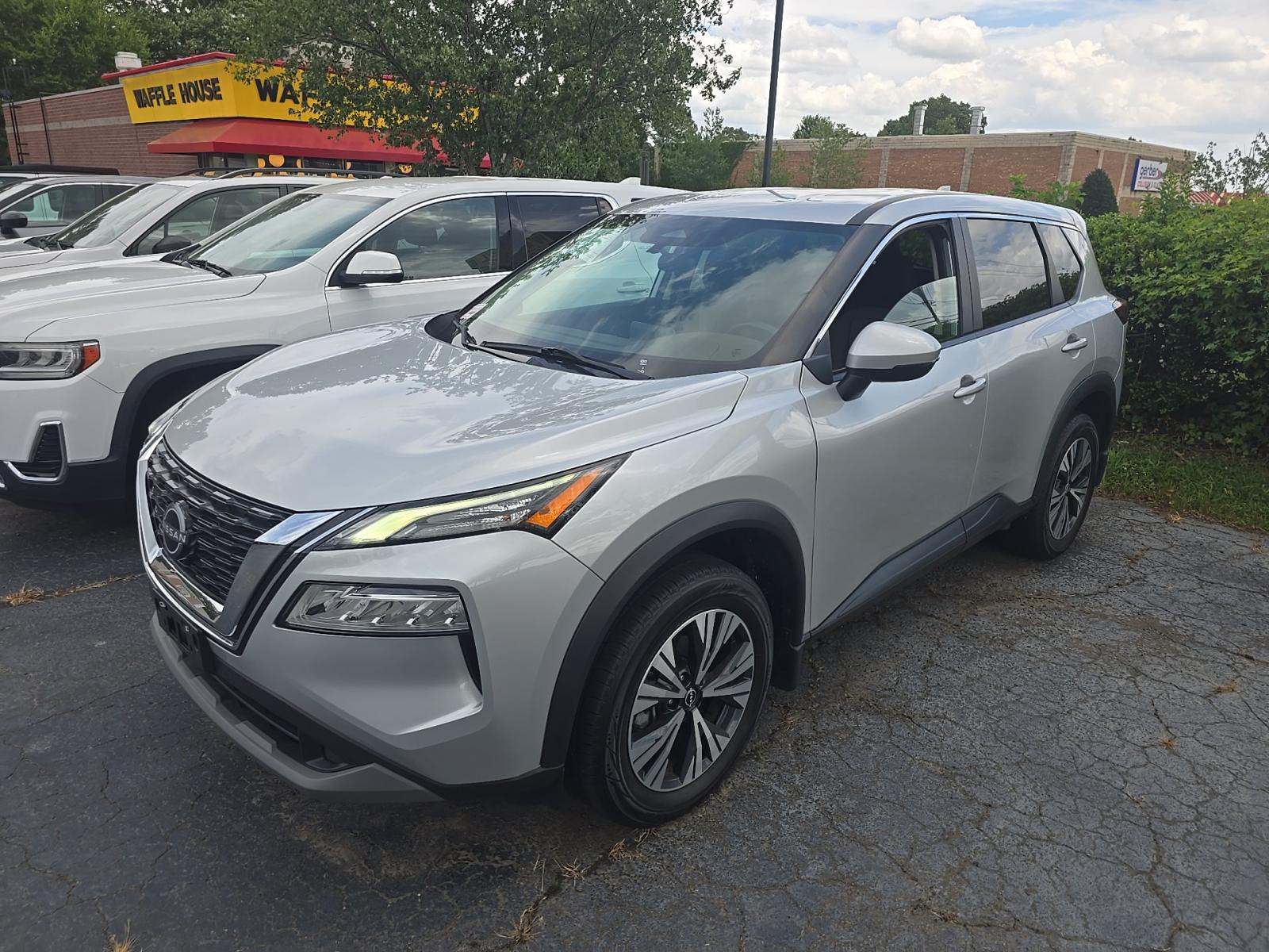 2022 Nissan Rogue SV AWD