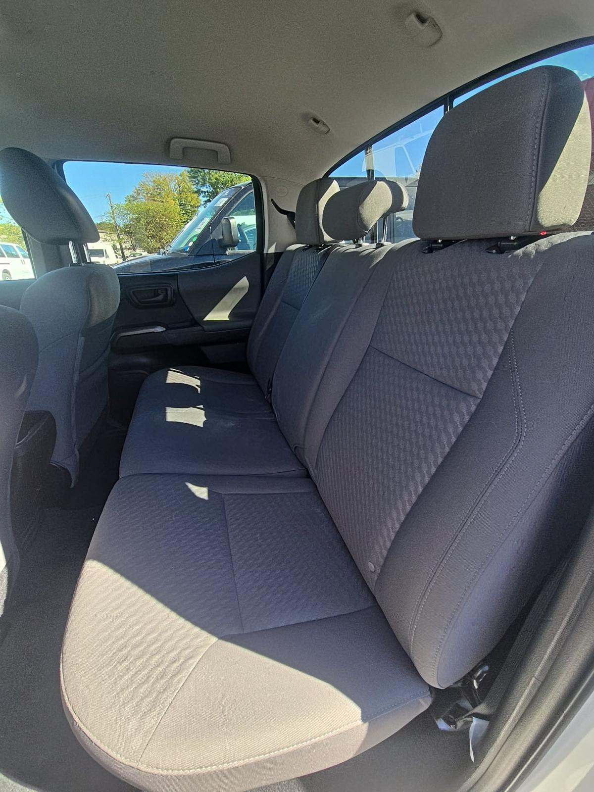 2023 Toyota Tacoma SR5 AWD