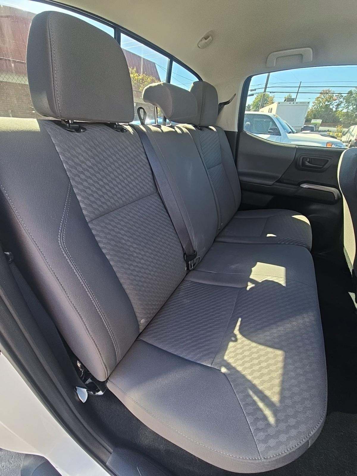 2023 Toyota Tacoma SR5 AWD