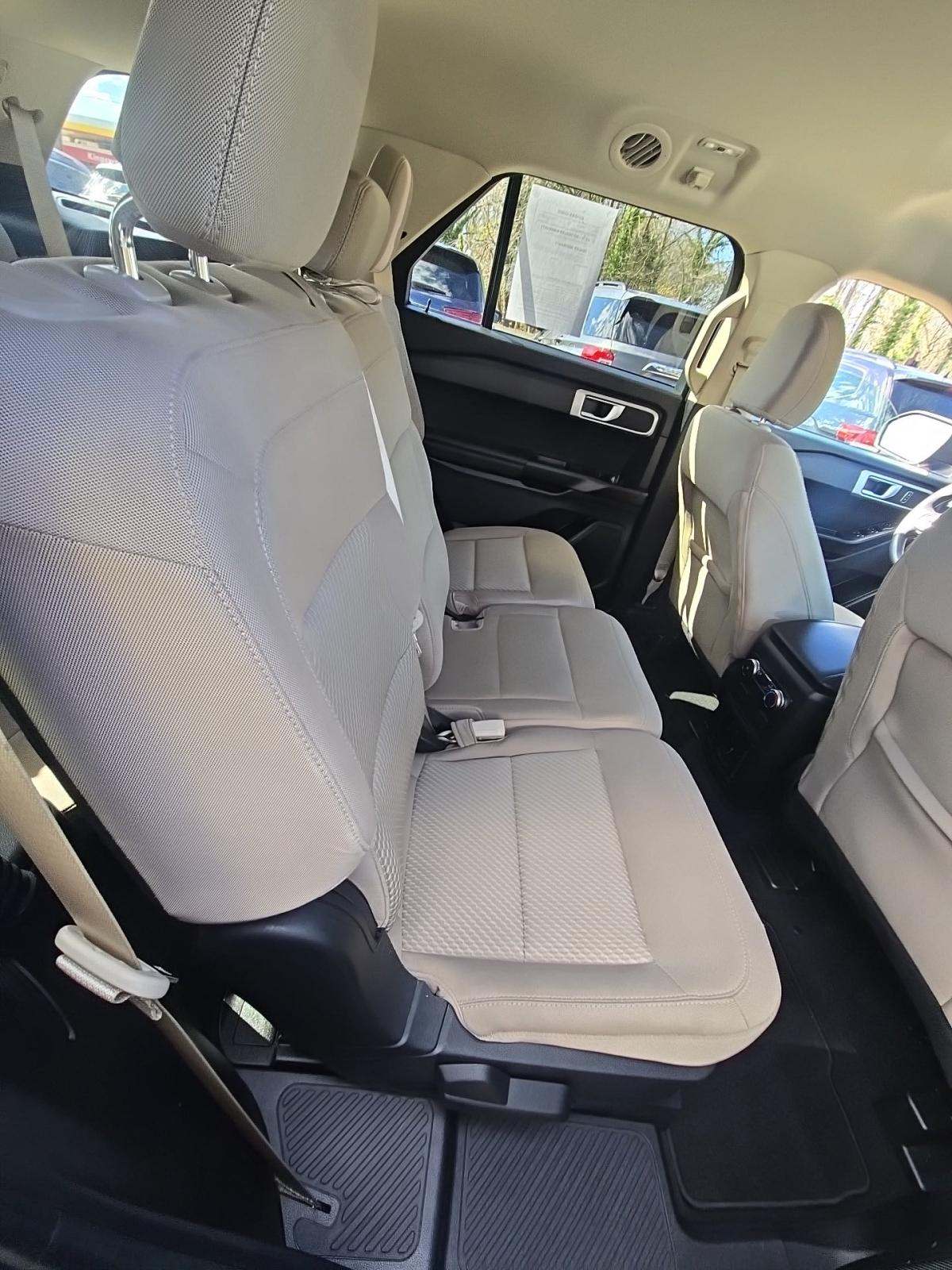 2022 Ford Explorer Base AWD