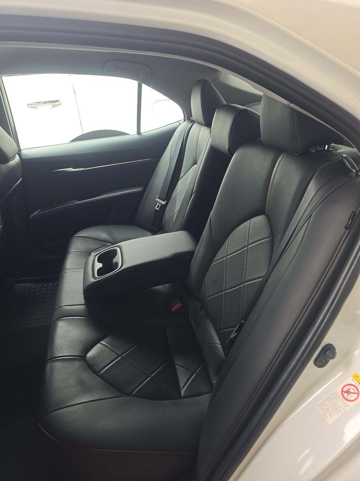 2018 Toyota Camry XLE FWD