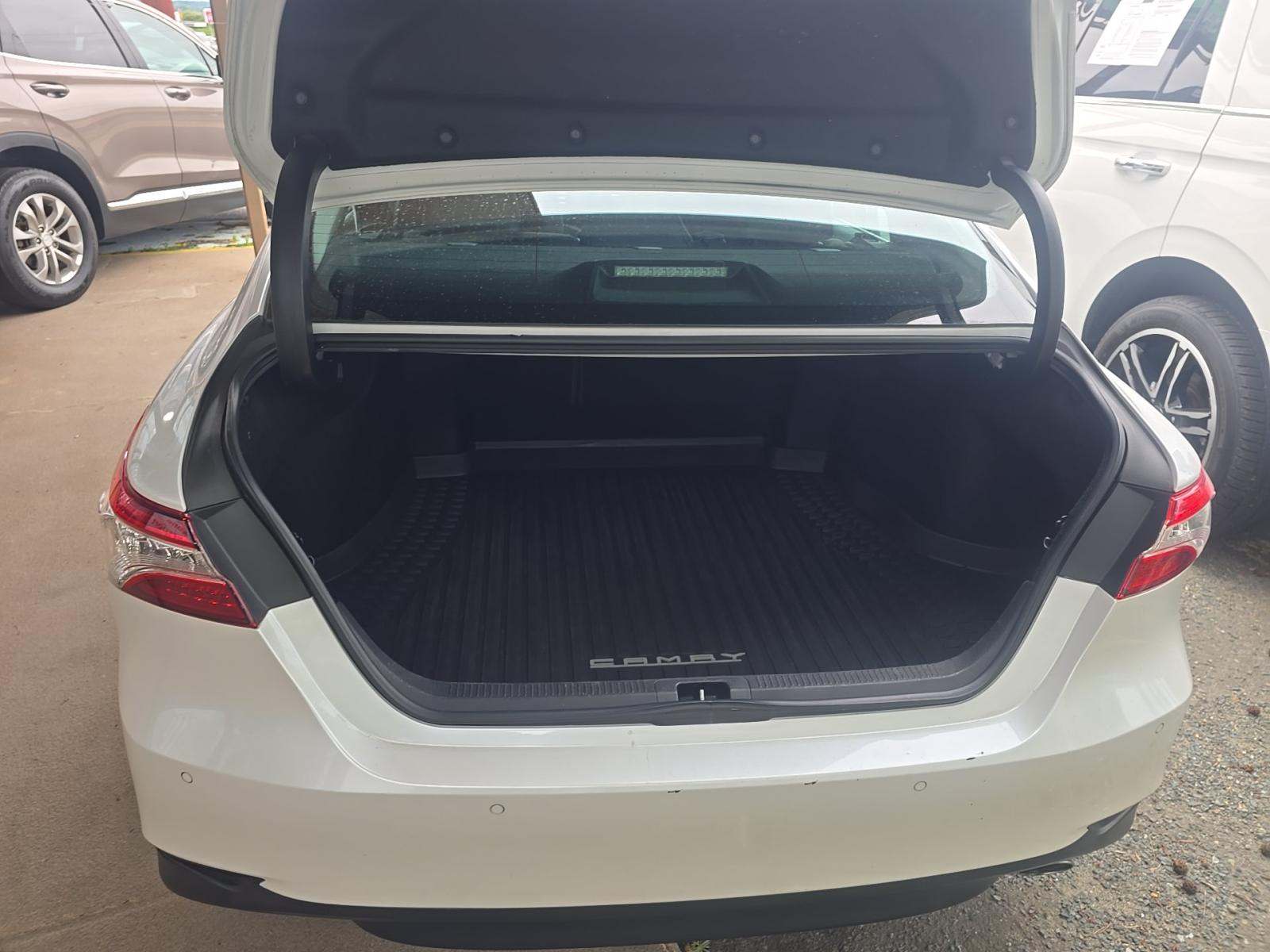 2018 Toyota Camry XLE FWD