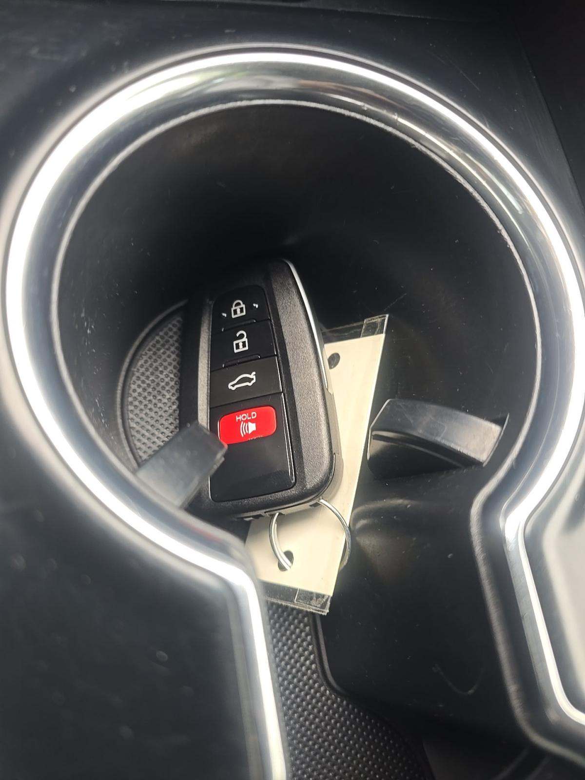 2018 Toyota Camry XLE FWD
