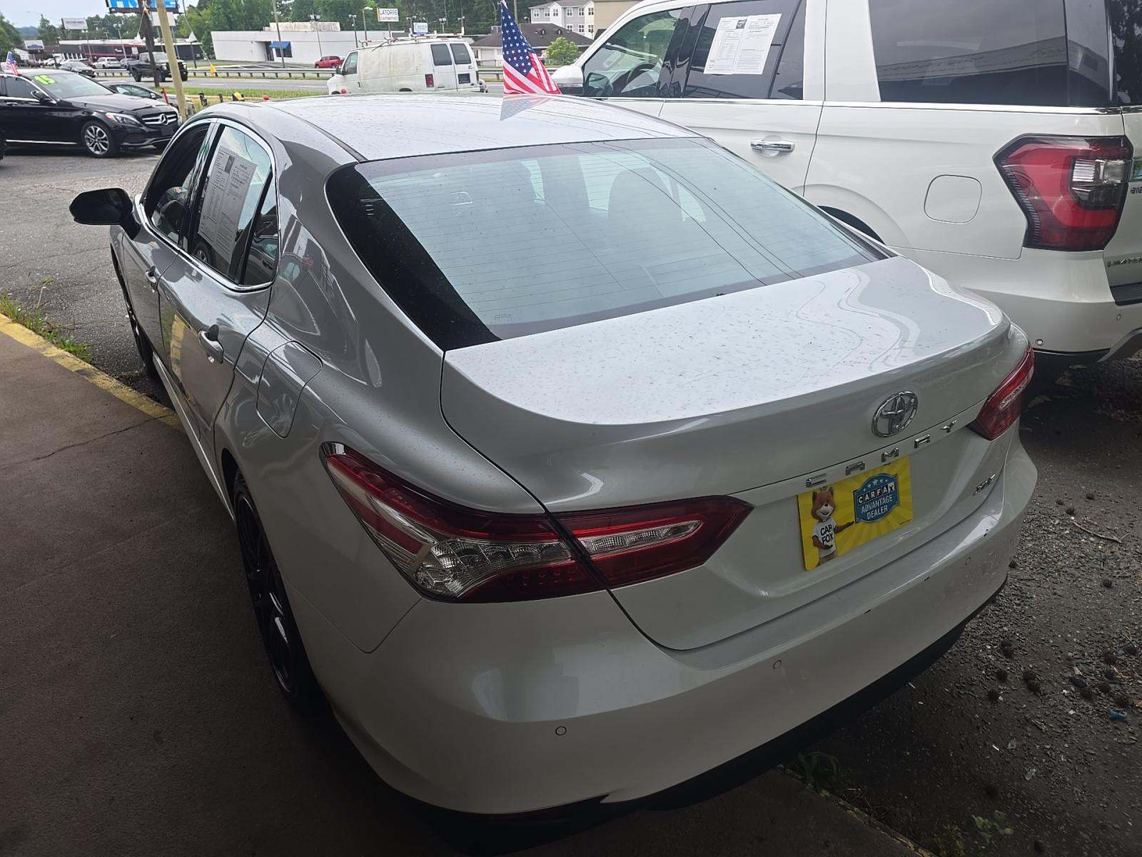 2018 Toyota Camry XLE FWD
