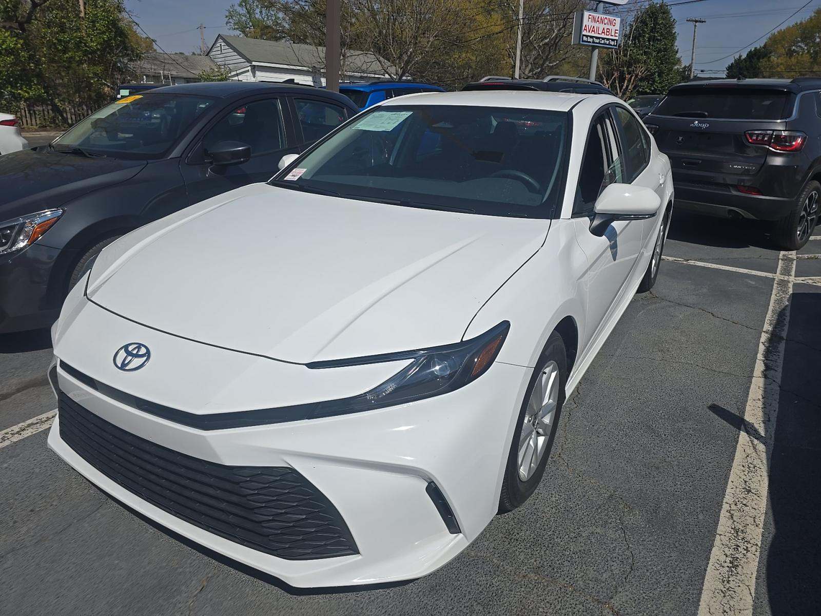 2025 Toyota Camry LE FWD