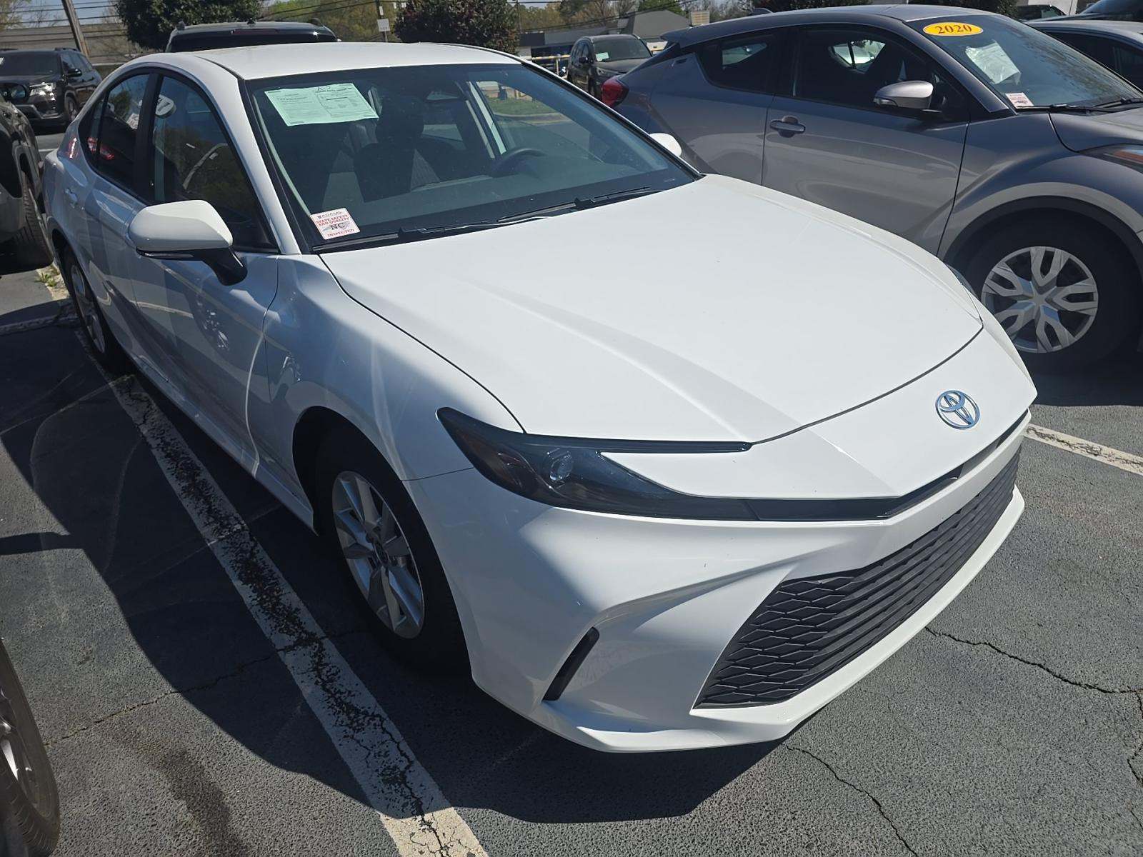 2025 Toyota Camry LE FWD