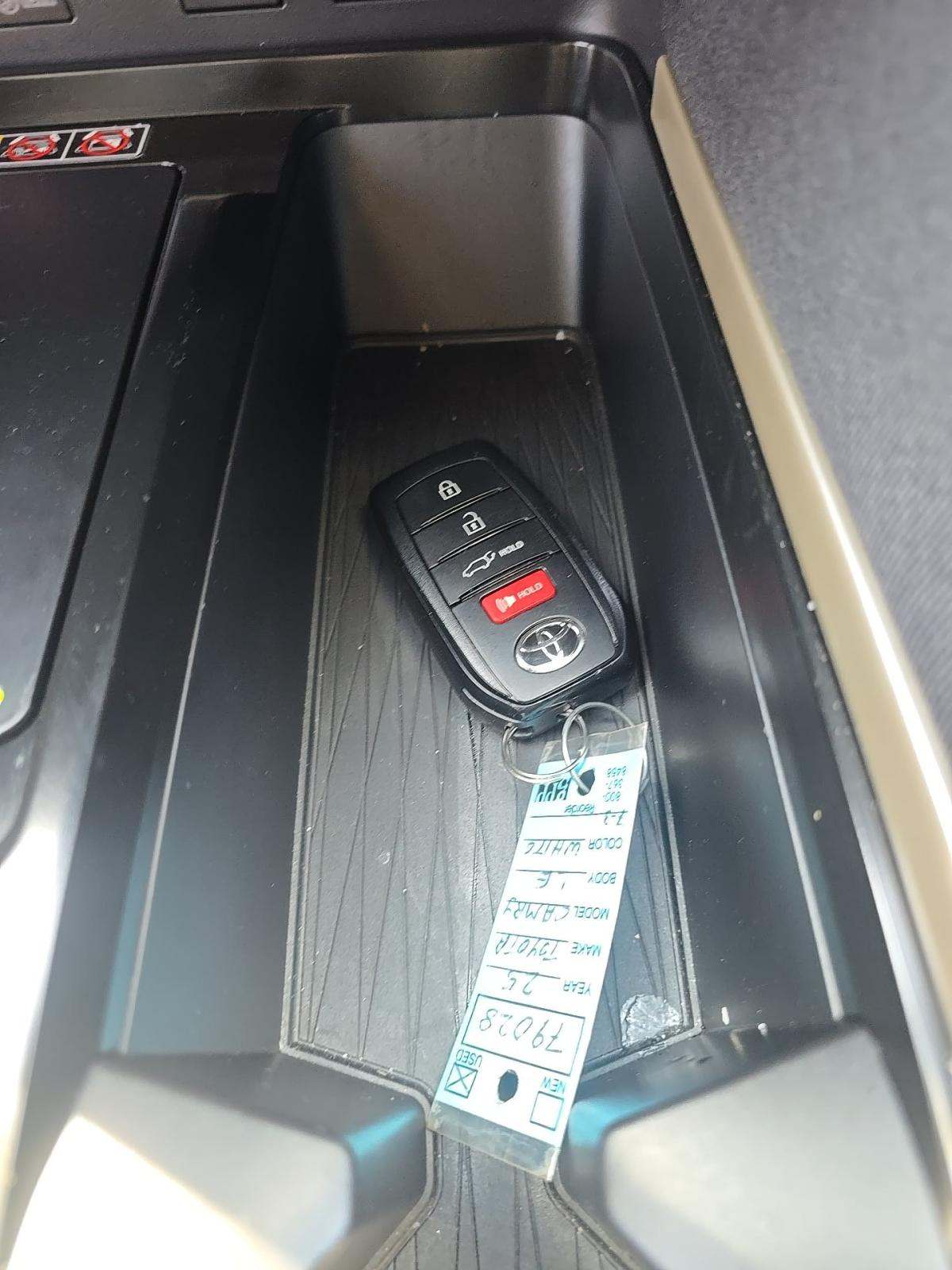 2025 Toyota Camry LE FWD