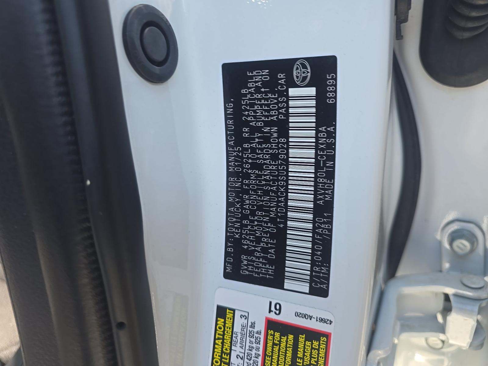 2025 Toyota Camry LE FWD