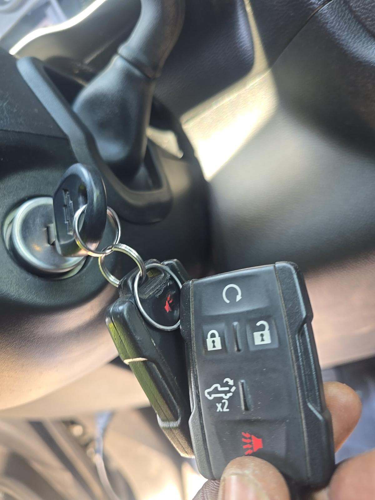 CHEVROLET SILVERADO - 8