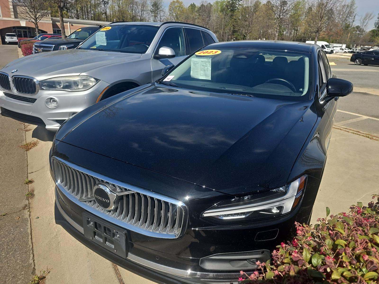 2023 Volvo S90 B6 Plus AWD