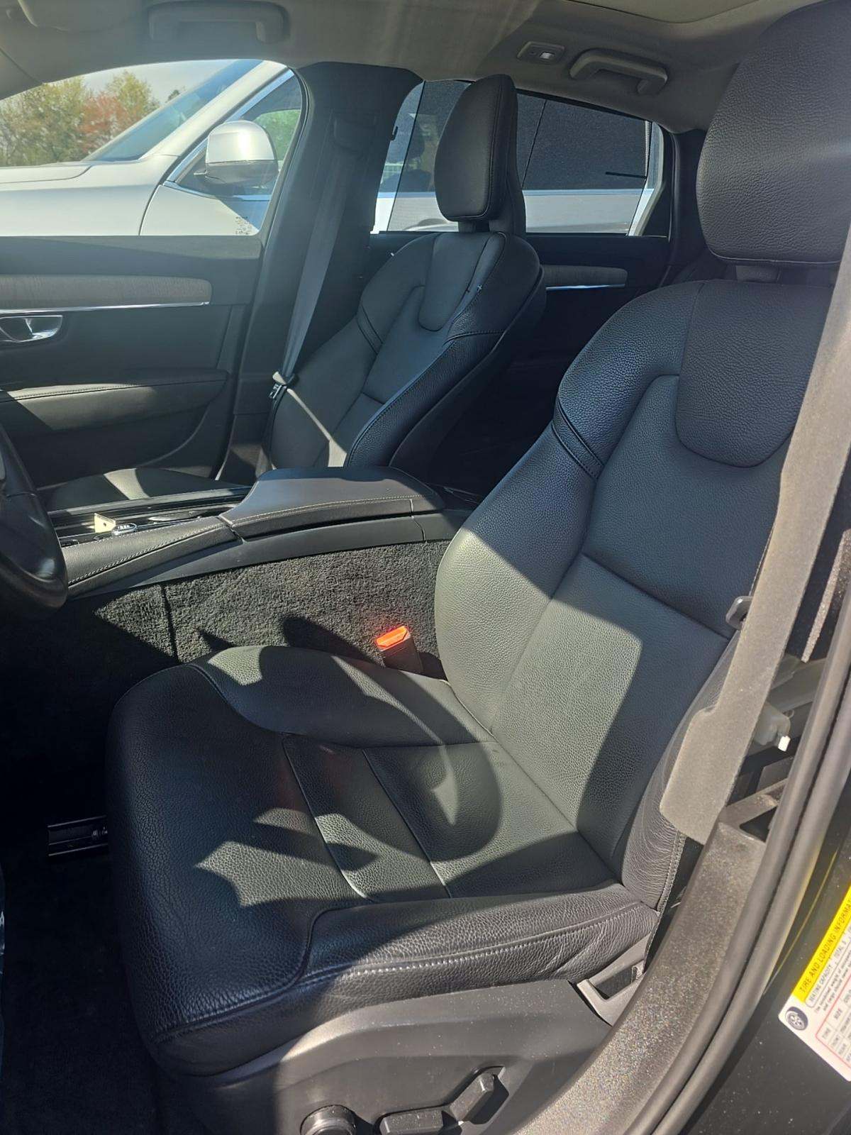 2023 Volvo S90 B6 Plus AWD