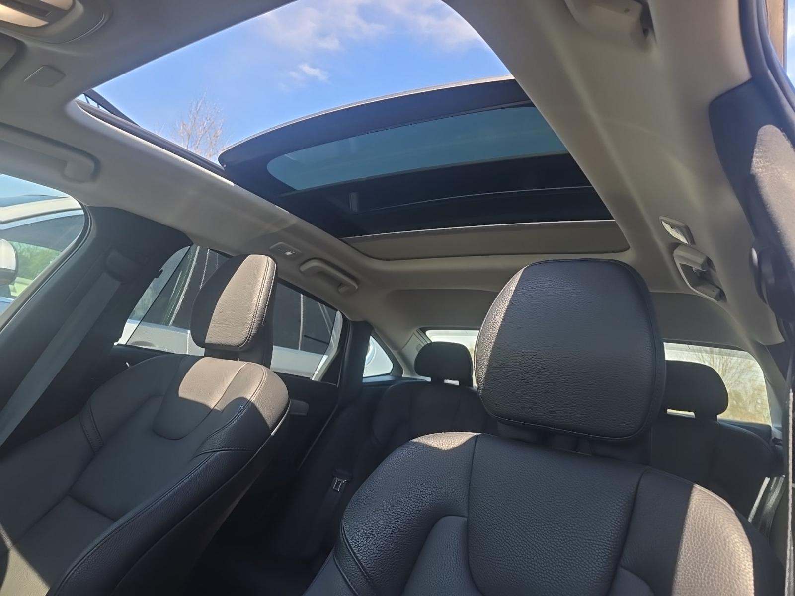 2023 Volvo S90 B6 Plus AWD