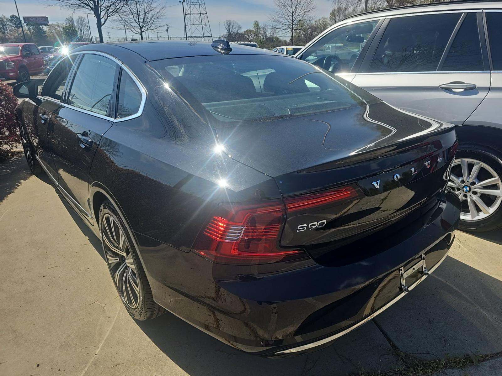 2023 Volvo S90 B6 Plus AWD