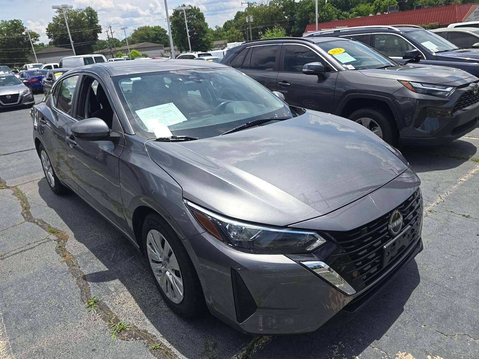 NISSAN SENTRA - 4
