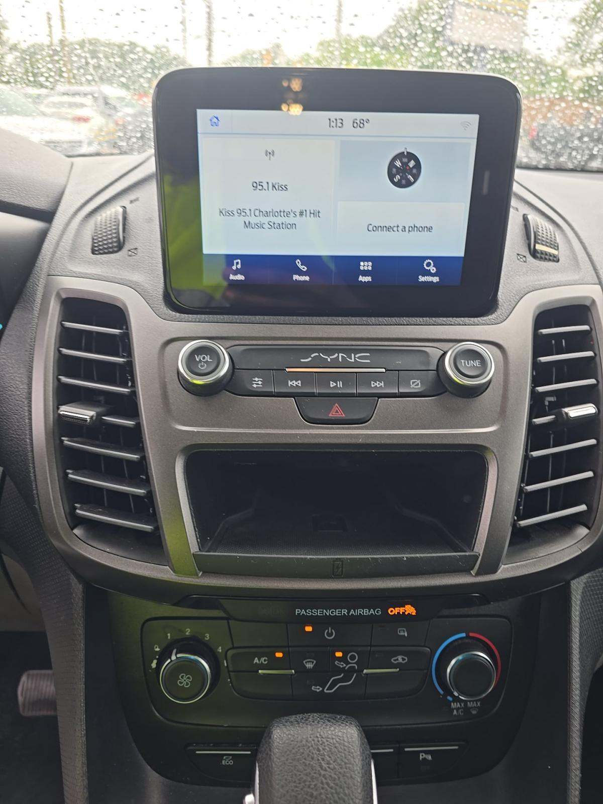 FORD TRANSIT CONNECT - 10