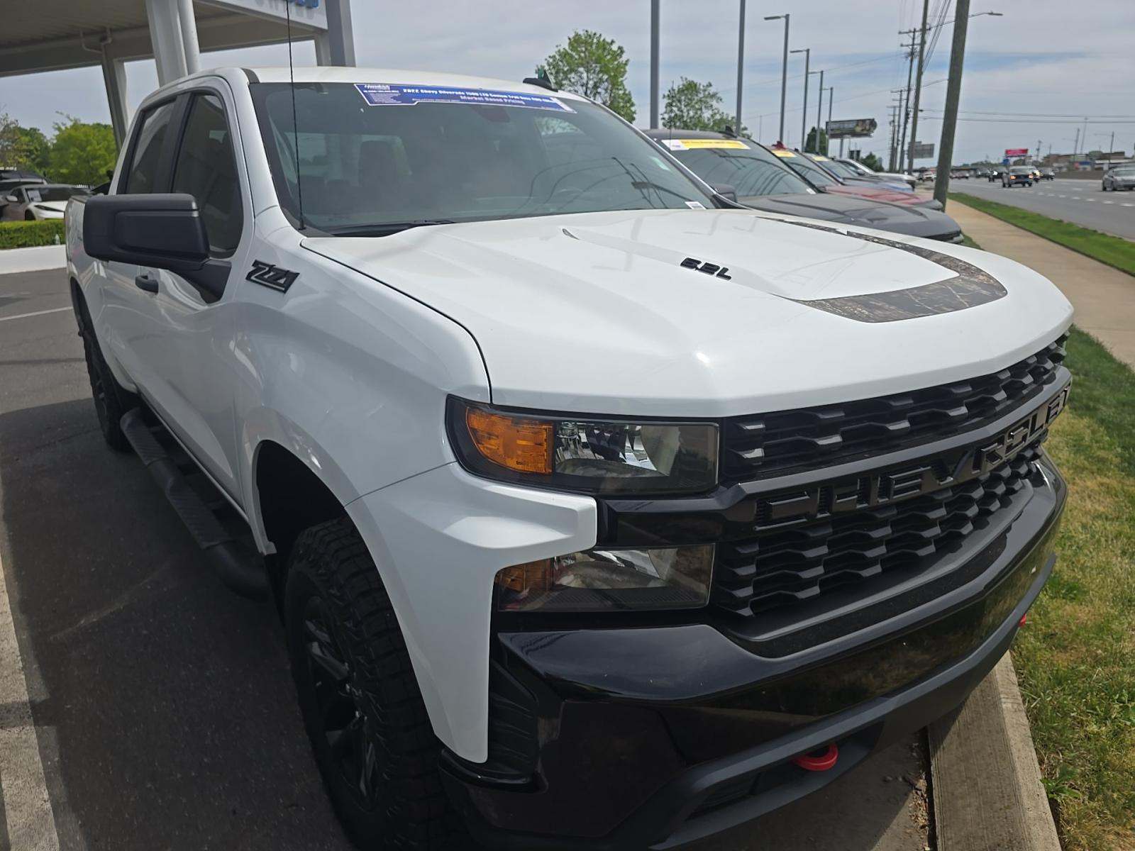 CHEVROLET SILVERADO - 4