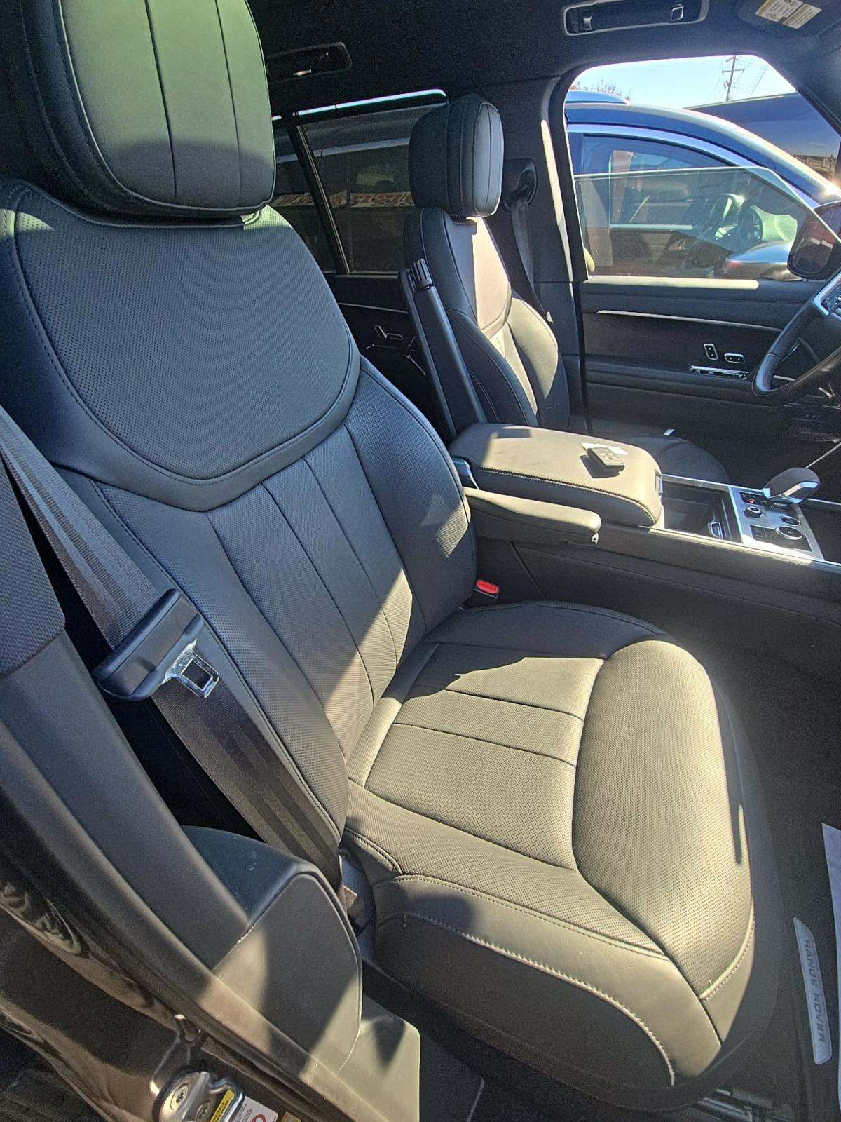 2023 Land Rover Range Rover SE AWD