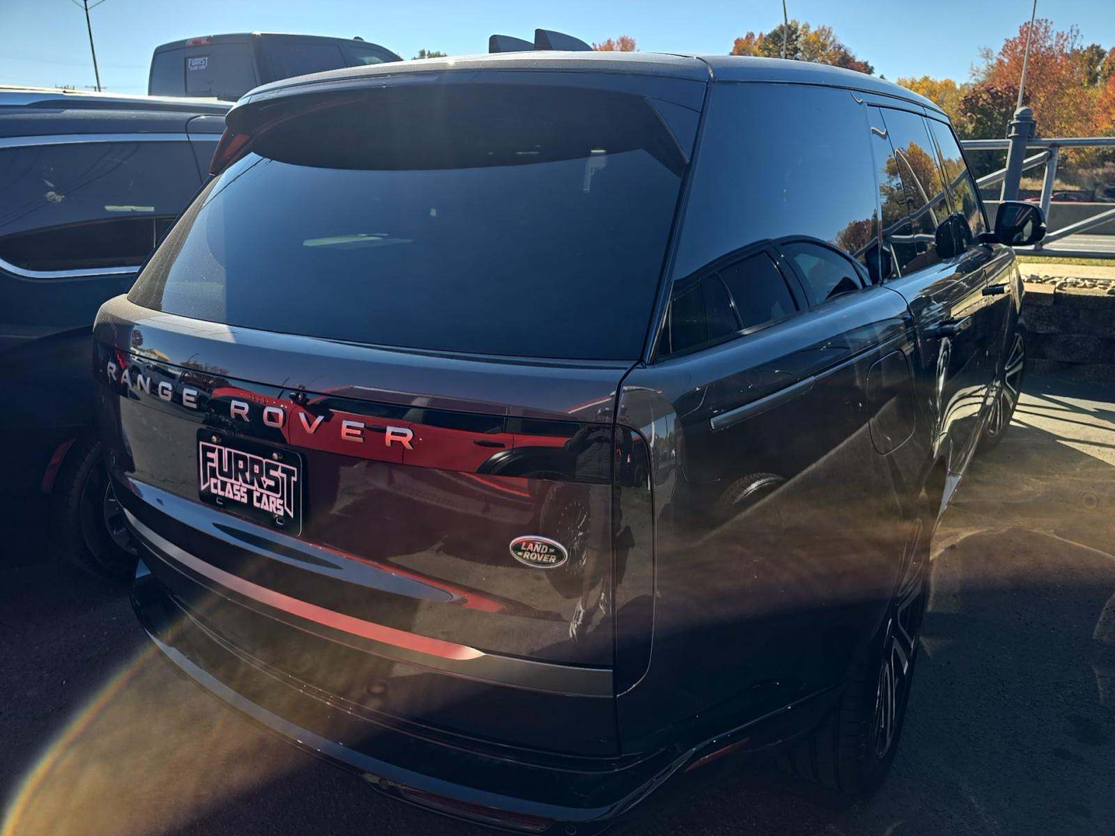 2023 Land Rover Range Rover SE AWD