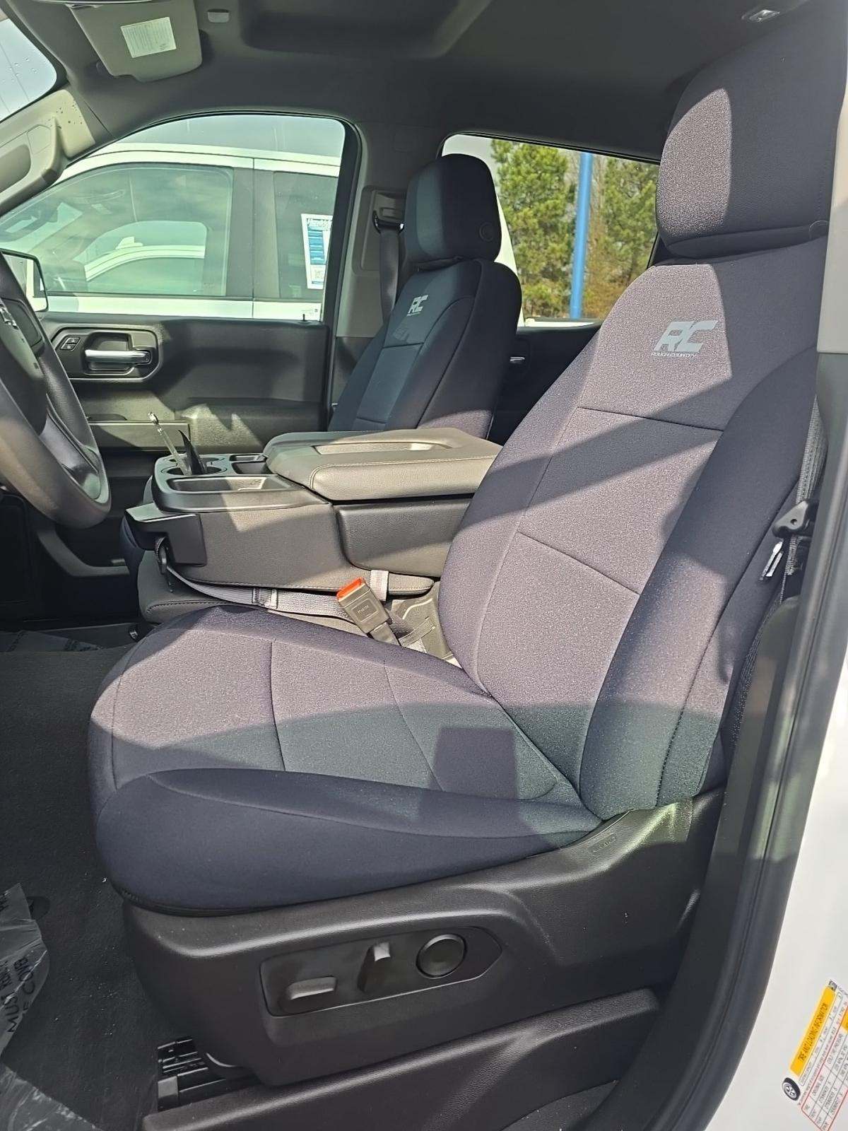 2024 Chevrolet Silverado 1500 Custom AWD