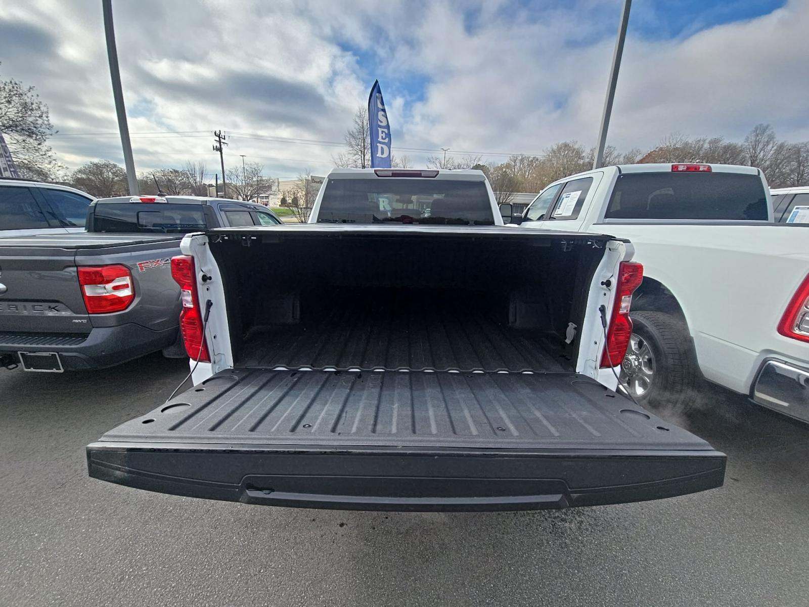 2024 Chevrolet Silverado 1500 Custom AWD