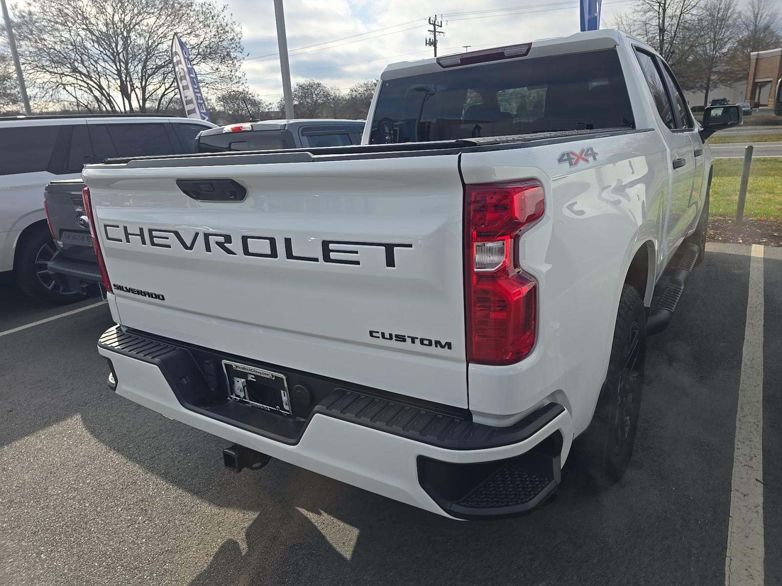 2024 Chevrolet Silverado 1500 Custom AWD