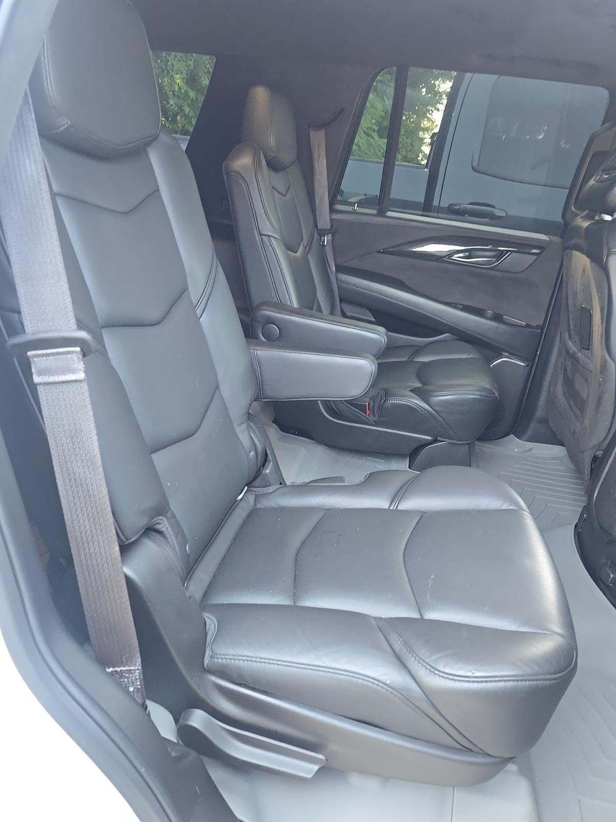 2017 Cadillac Escalade Platinum AWD