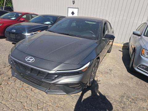 HYUNDAI HYBRID SEL SPORT - 1