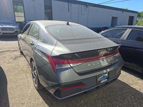 HYUNDAI HYBRID SEL SPORT - 2