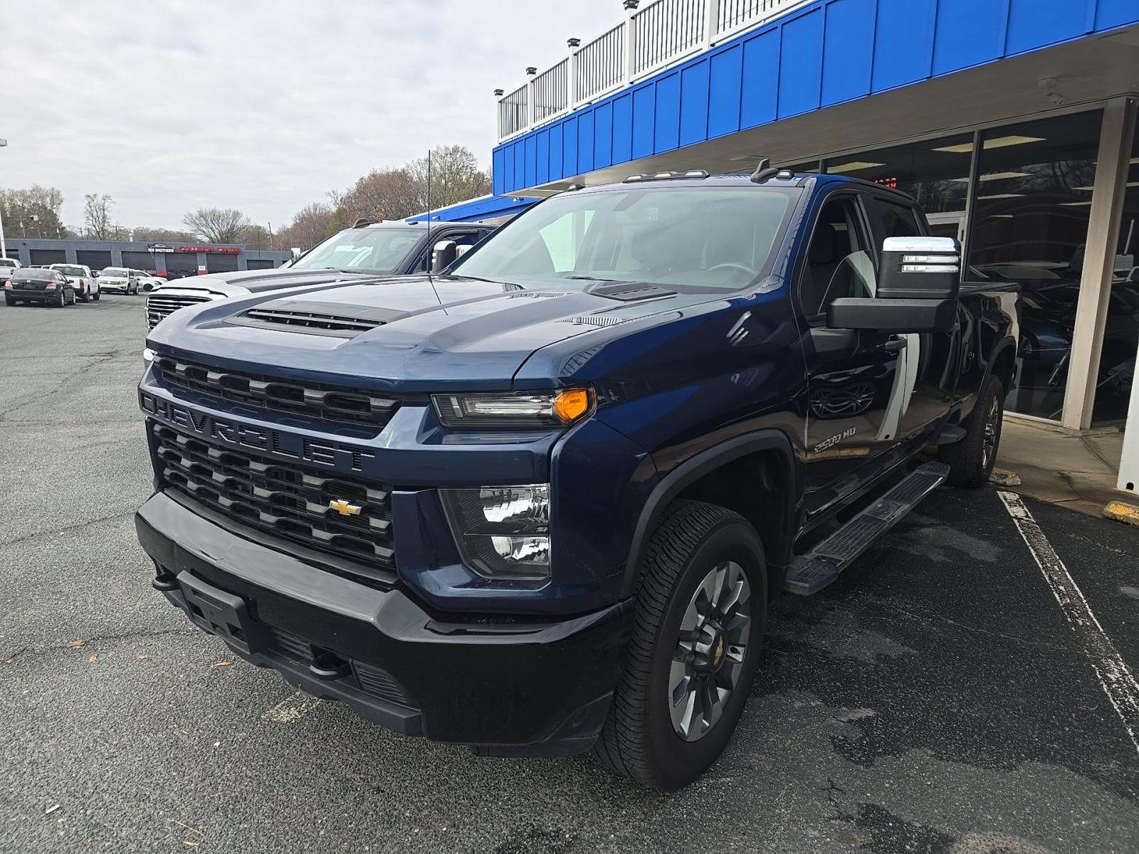 2022 Chevrolet Silverado 2500HD Custom AWD