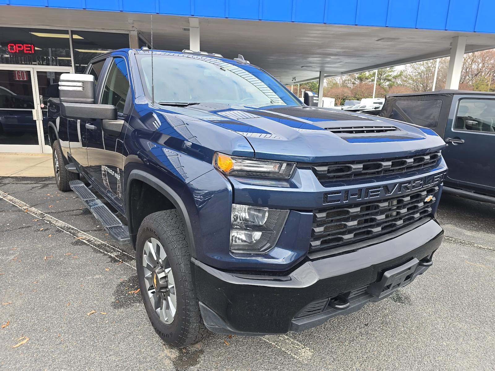 2022 Chevrolet Silverado 2500HD Custom AWD