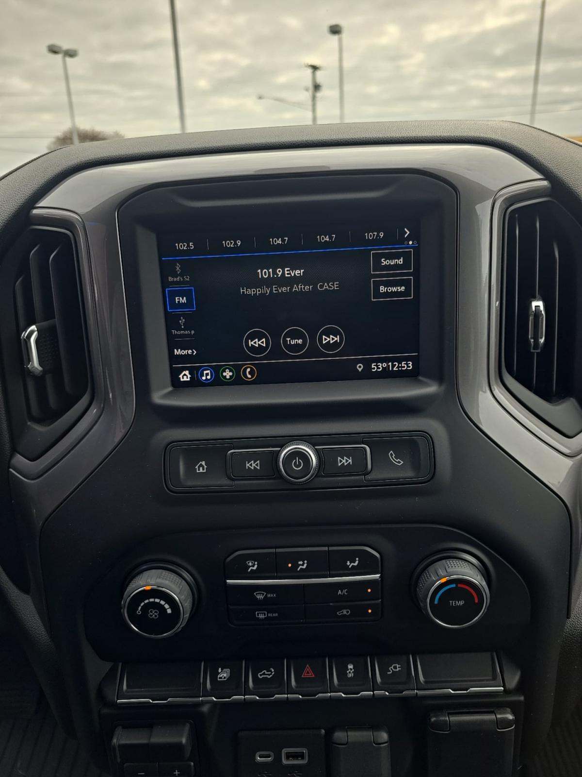 2022 Chevrolet Silverado 2500HD Custom AWD