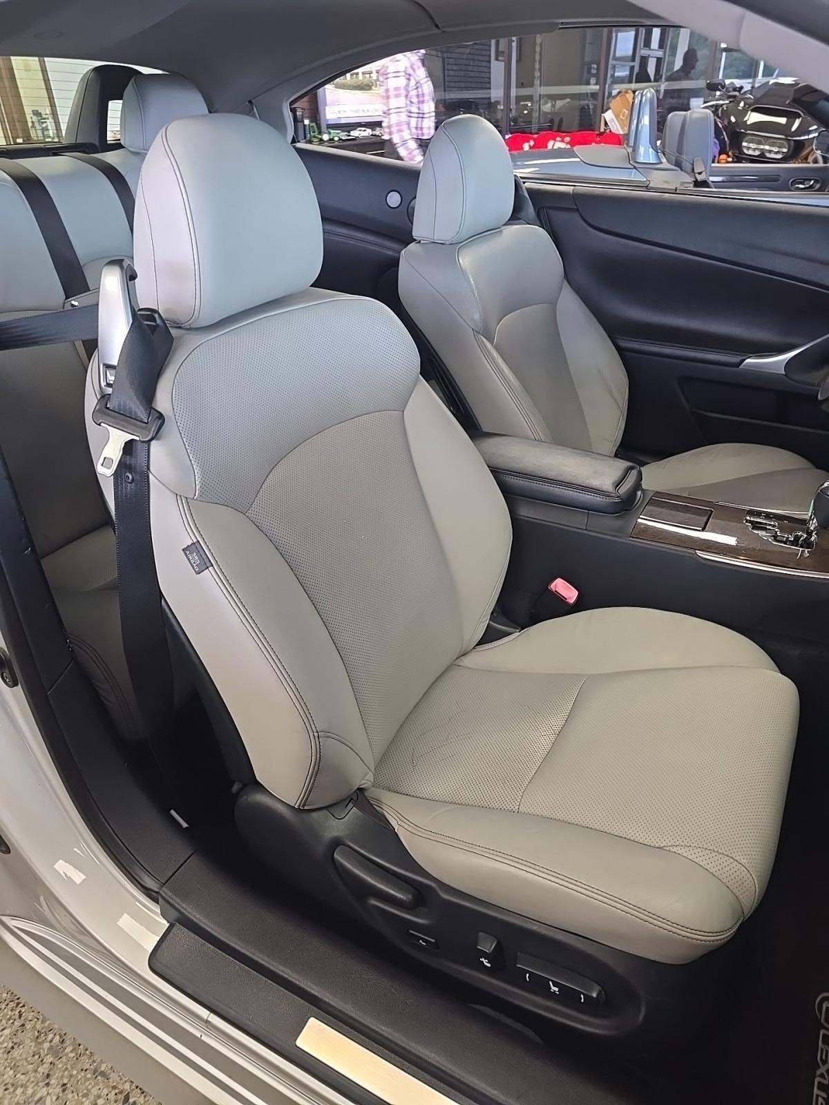 2012 Lexus IS IS 250C RWD