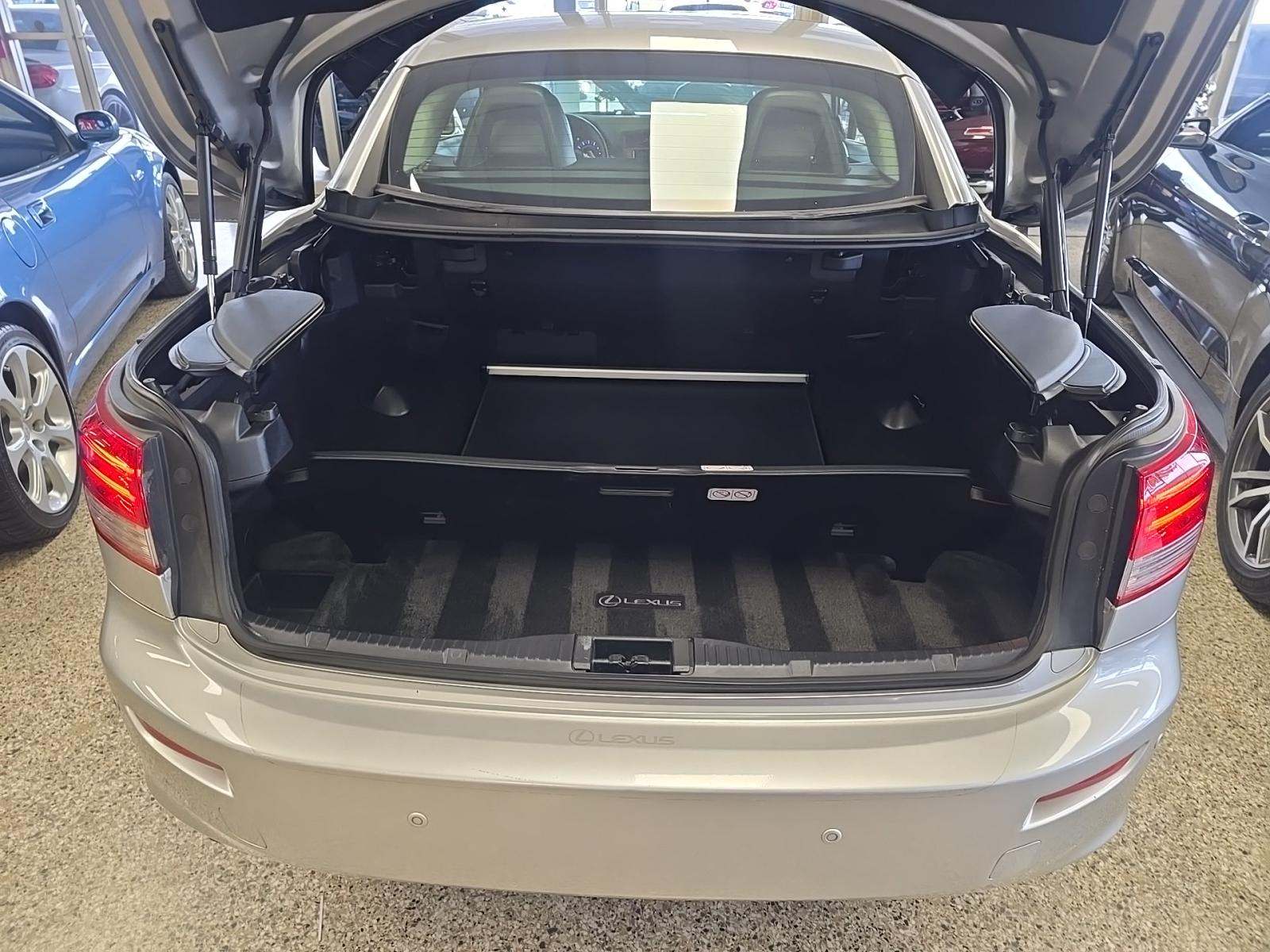 2012 Lexus IS IS 250C RWD