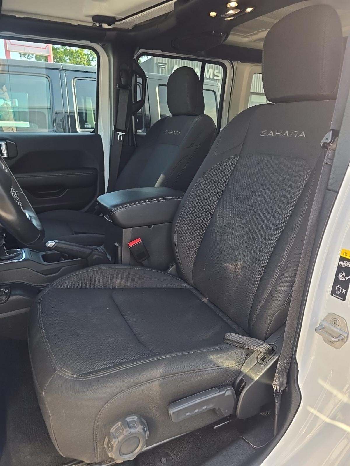 2022 Jeep Wrangler Unlimited Sahara AWD