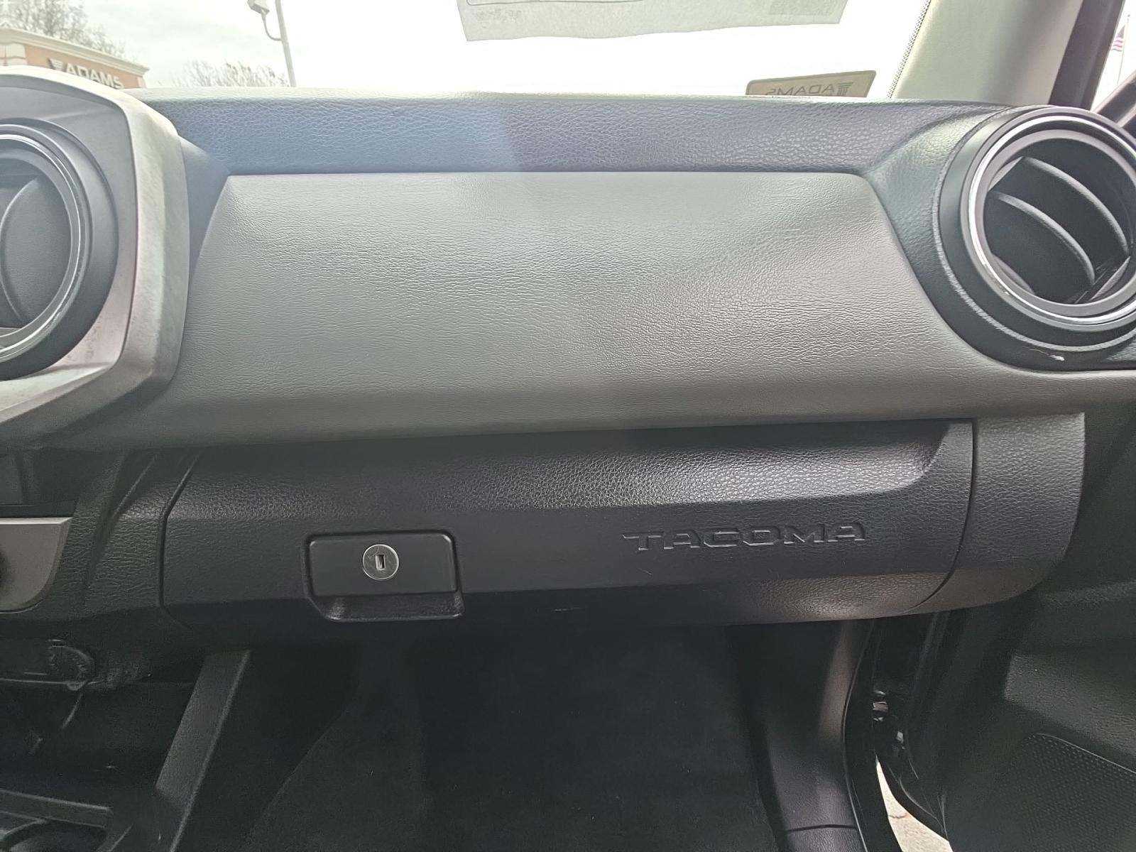 2022 Toyota Tacoma SR5 RWD