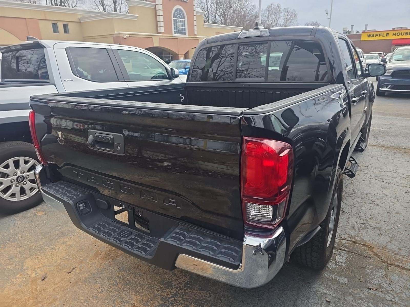 2022 Toyota Tacoma SR5 RWD