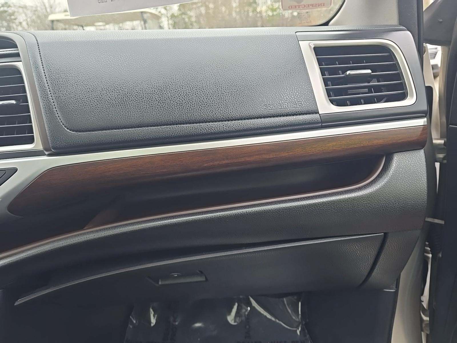 2015 Toyota Highlander Limited Platinum FWD