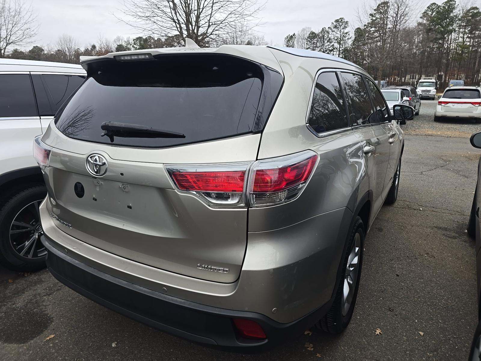 2015 Toyota Highlander Limited Platinum FWD