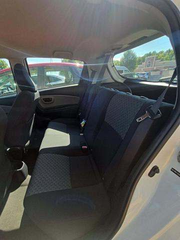 2015 Toyota Yaris L FWD