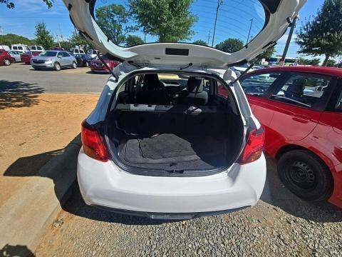 2015 Toyota Yaris L FWD